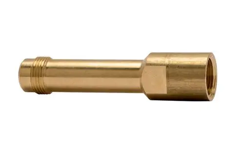 Messnippel-Verlängerung aus Messing, zylindrisch mit Gewinden an beiden Enden. Hersteller: IMI Hydronic Engineering.